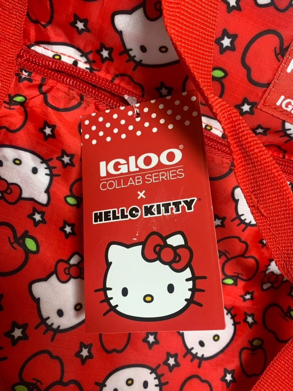 Sanrio Hello Kitty Packable Puffer Tote Red Apples Igloo Cooler Bag NWT